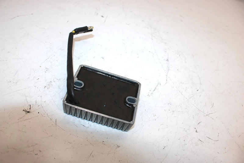 02 Arctic Cat Zr 600 Efi Cc Oem Voltage Regulator 0630-142 Q4173