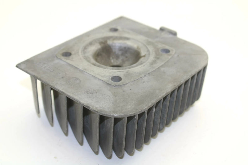 Yamaha OEM Engine Motor RIght Cylinder Head 8g8-11121-00-00 SY45