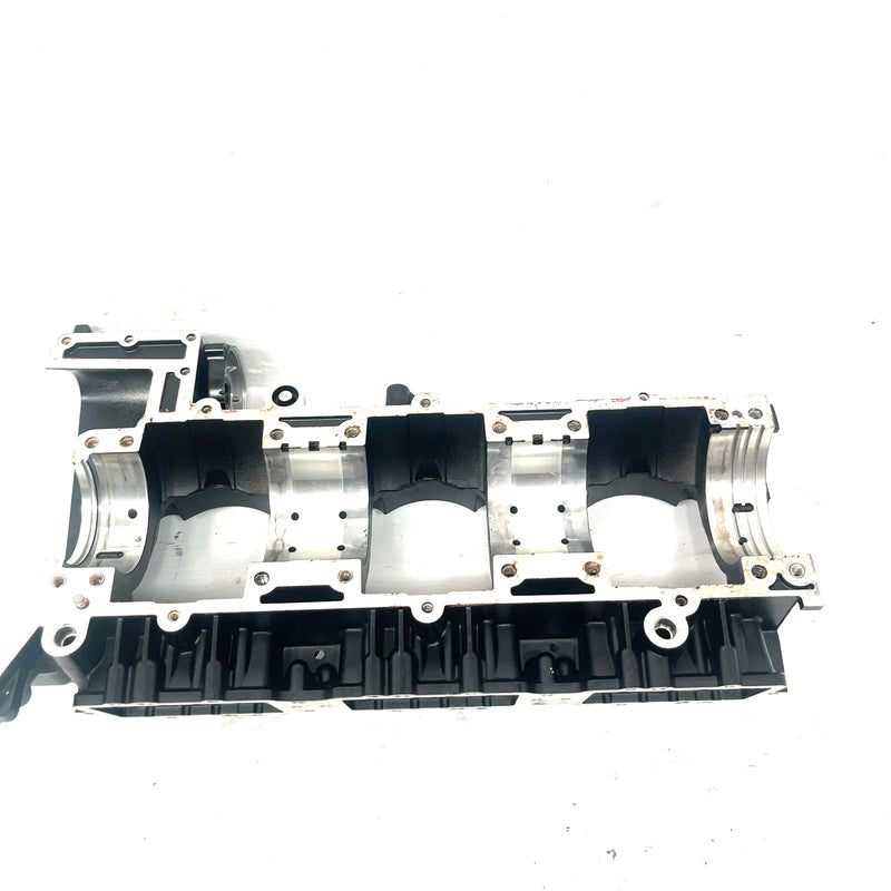 01-05 Yamaha WaveRunner XLT1200 OEM Crankcase 68N-15100-00-00 JY29