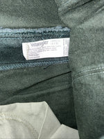 New Women’s Green Cowboy Cut Wrangler Denim Jeans. 16x32 K-8