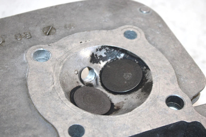 2001 Polaris Magnum 325 Oem Cylinder Head Set 3087118 3089270 AP98