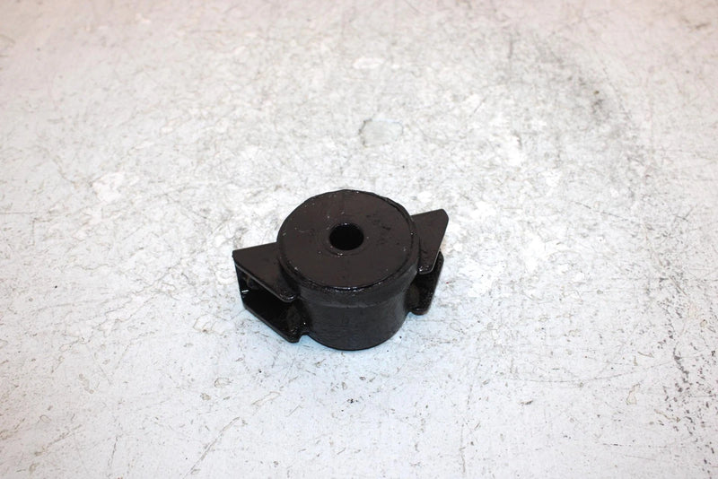 1999 Kawasaki Prarie 400 Oem Lower Engine Mount Bracket 32190-1097 AK28
