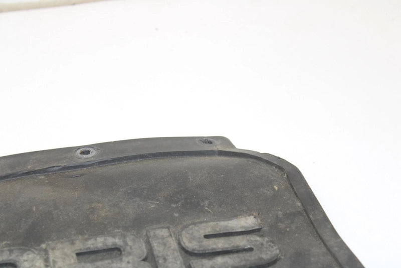 01 Polaris Indy 340 Deluxe Oem Snowflap 5410394-1038 SP161