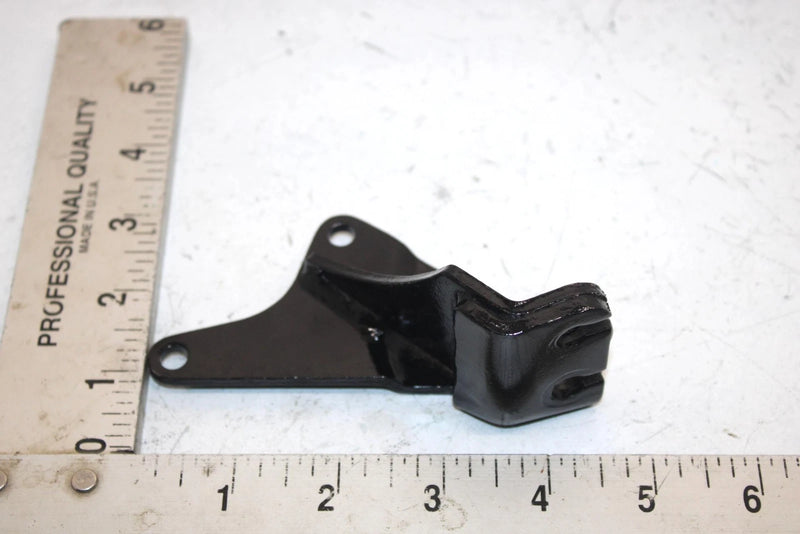 86 Yamaha  Moto 4 Oem Rear Brake Cable Mount 59V-26381-00-00 AY39