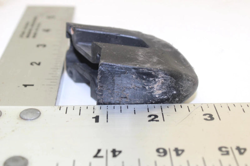 2000 Polaris Indy 500 Oem Skid Rail End Cap 5433005 Q572