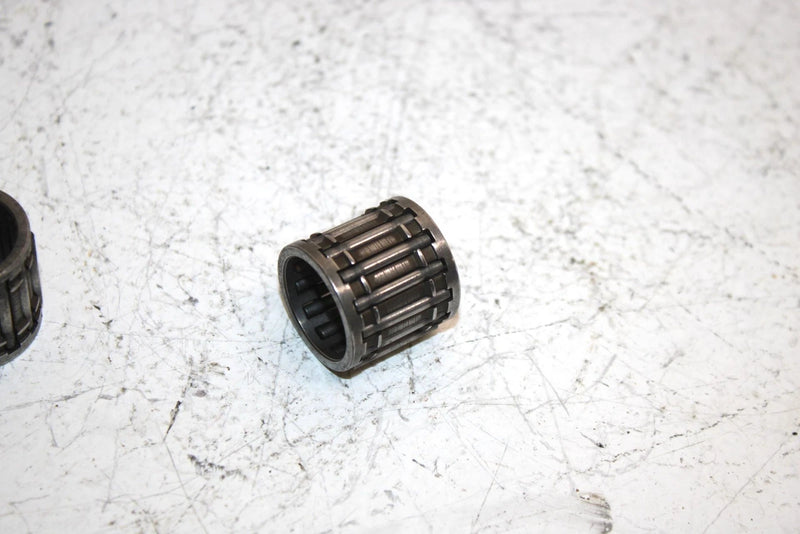 98 Polaris Indy 500 Oem Needle Bearing Pair 3083216 3515064 Q3644