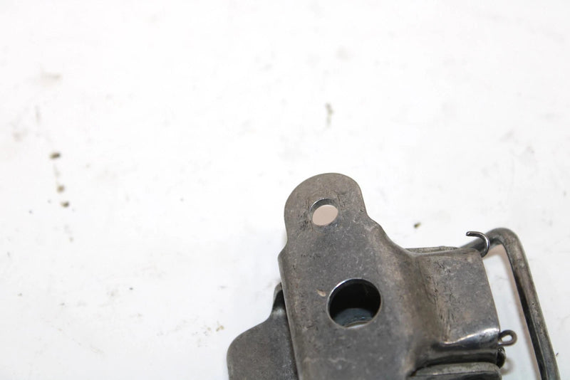 1976 Yamaha Gs340 Oem Latch Assembly 806-77170-00-00 SY71
