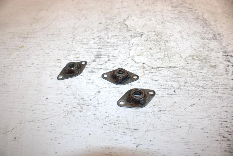 97 Yamaha Vmax700 Triple Oem Chain Housing Bracket Set Of 3 8CR-21939-00-00 SY10
