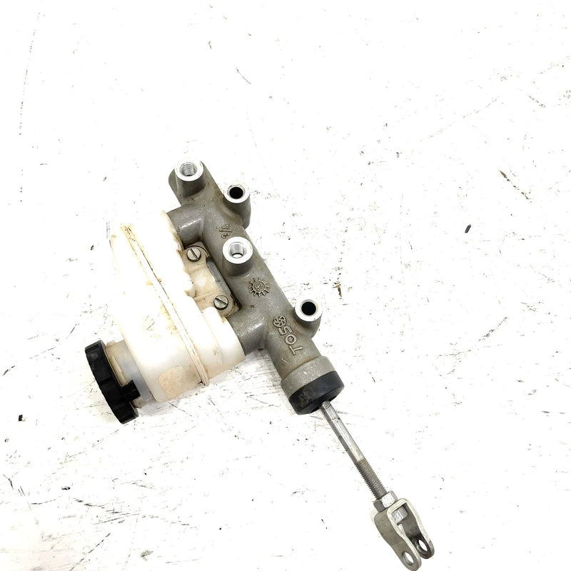 2015 Polaris Ranger 570 4x4 Full Size OEM Brake Master Cylinder 2204117 XP10.1