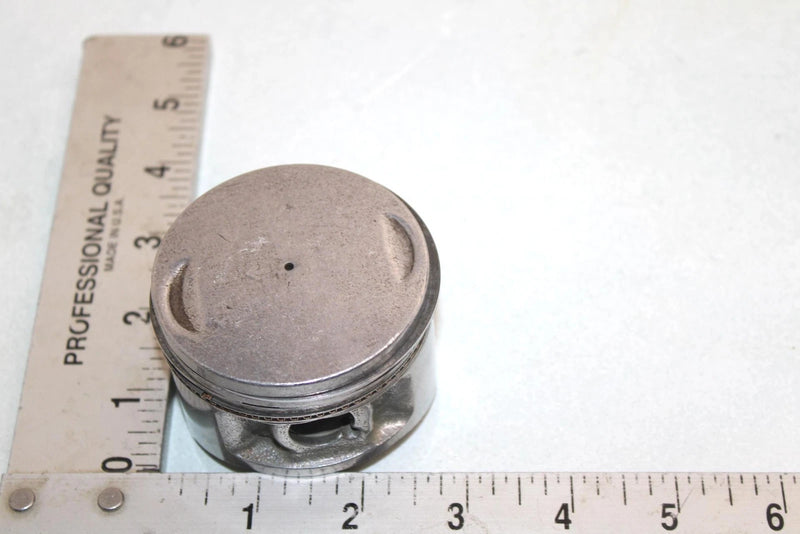 83 Yamaha  Ytm M225 Dxk Oem STD Bore Piston 21V-11631-00-Y0 Q3495