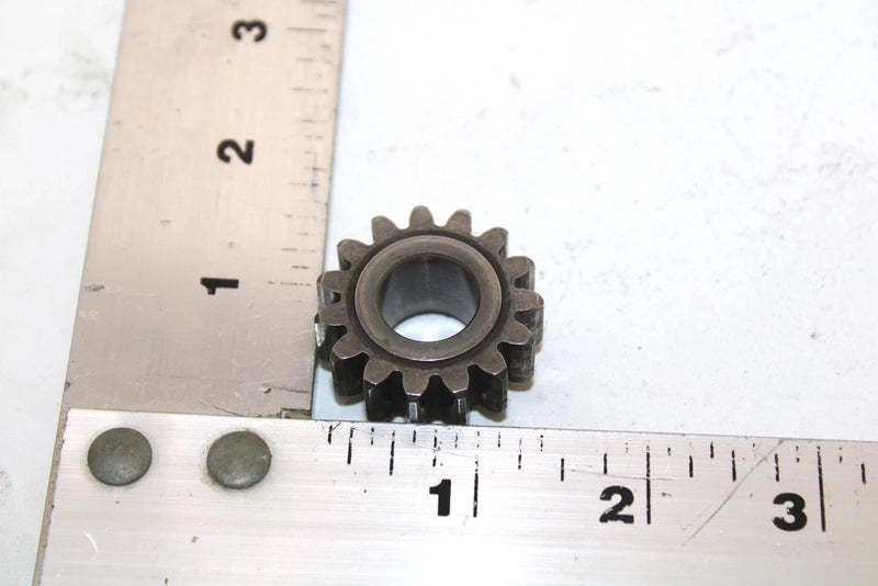 1985 Yamaha  Moto 4 Oem 2nd Pinion Transmission Gear 15T 24W-17121-00-00 AY40