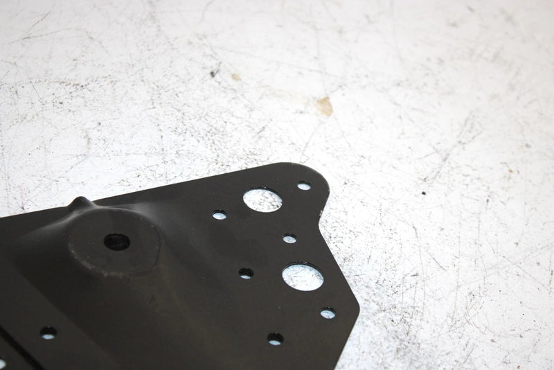 99 Polaris Xlt Touring Oem Right Suspension Bracket 1012440-067 SP46