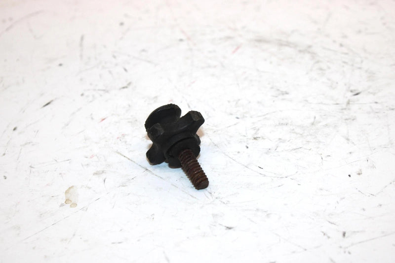 1994 Polaris 440 L/c Oem Hood Latch Retainer 5431502 SP73