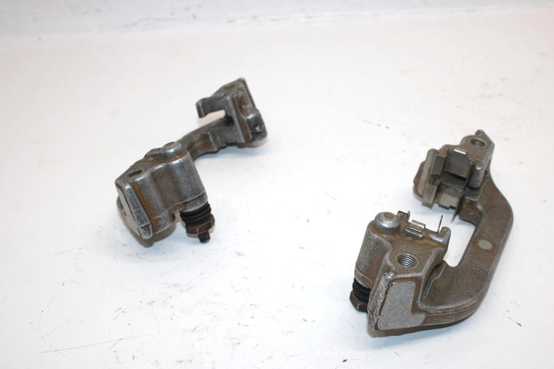 2006 Honda Trx 500 Fea Oem Front Brake Caliper Bracket 4545210-HP0-A01 AH14