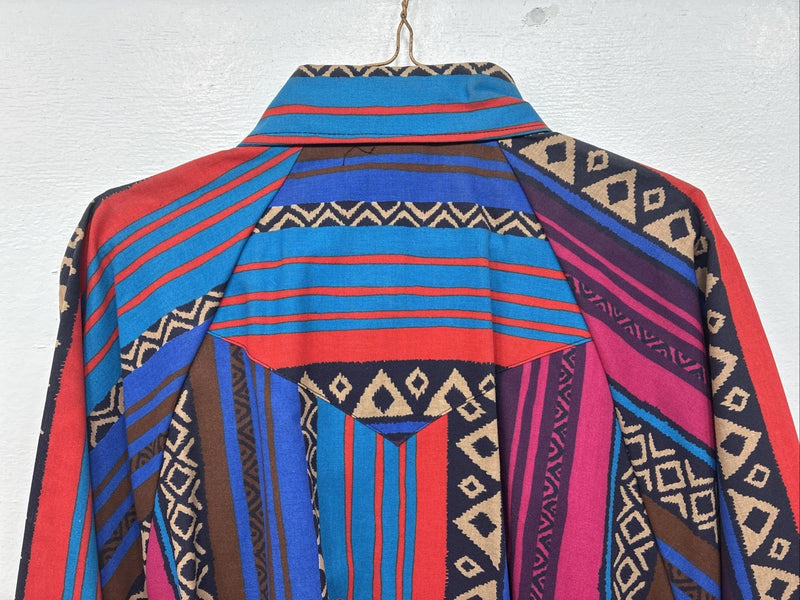 New Women’s H Bar C Multicolor Design Long Sleeve Button Up Size 14 MM-117 