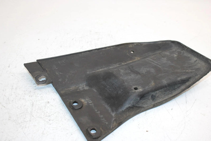 1987 Honda Fourtrax 350 A Oem Front Left Fender Flap 66112-HA7-670 AH39