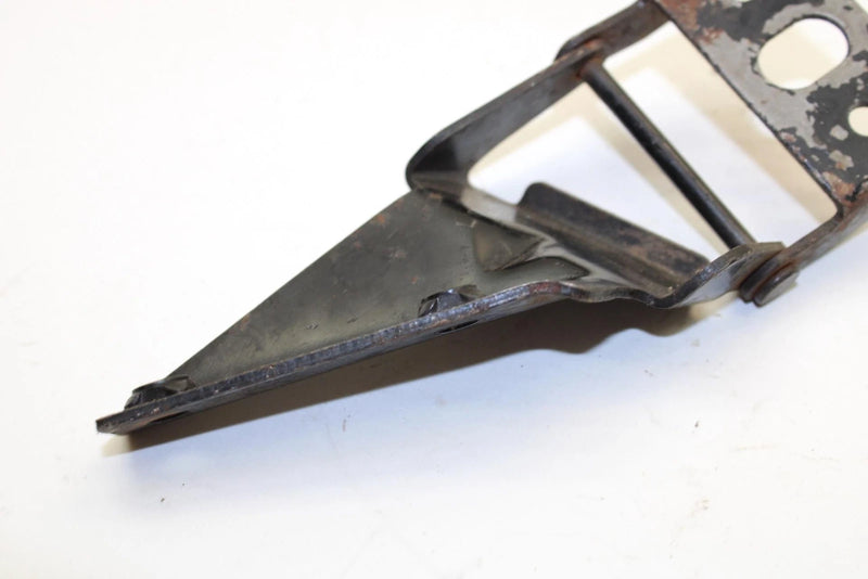 1998 Yamaha Srx700 Oem Left Hood Hinge 8DF-77140-00-00 SY77