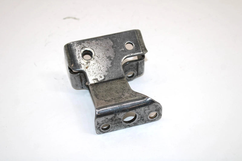 1985 Yamaha Vmax Oem Right Front Engine Mount Bracket 8M6-21429-01-00 SY125