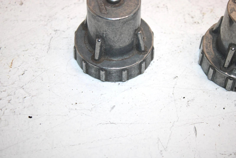 96 Arctic Cat Powder Special 580 Ext Oem Carburetor Cap Pair 6505-582 Q2232
