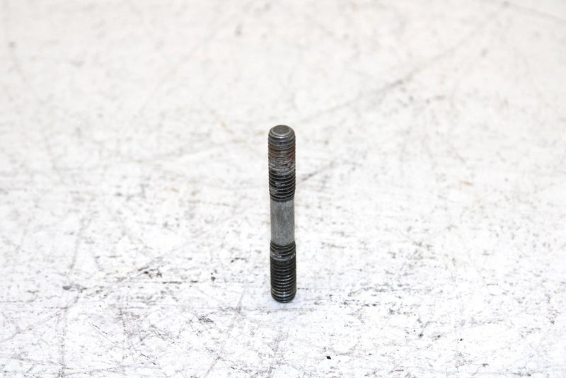 1997 Yamaha Vmax 700 Sx Oem Stud Bolt Pair 90116-08392-00 Q3825