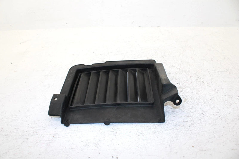 1989 Yamaha Phazer Oem Side Louver Set 8X9-77131-00-00 SY13