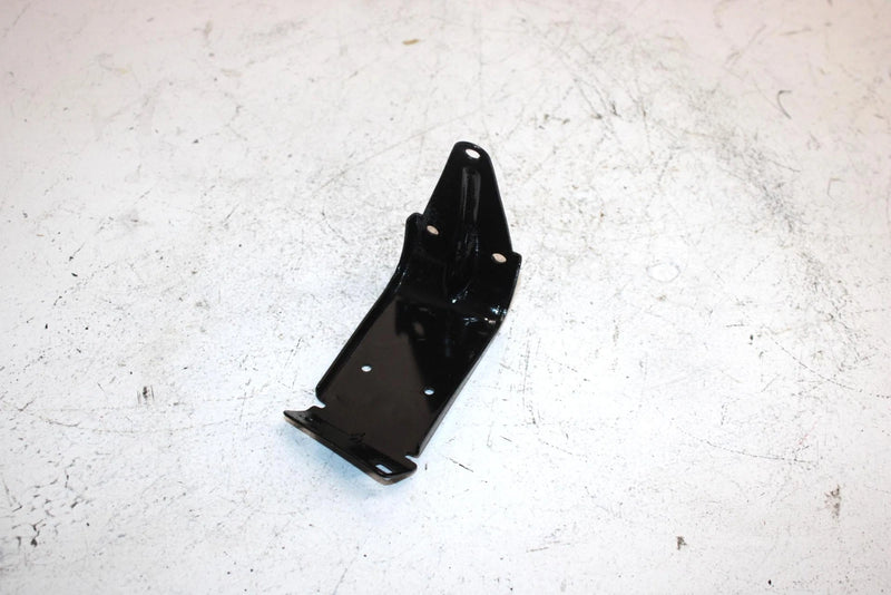 96 Polaris Trail Oem Left Side Panel Bracket 5240994-067 SP60