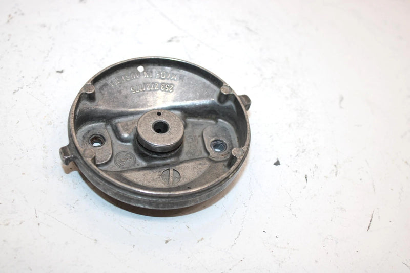 96 Ski-doo Formula Z 583 Oem Valve Rod Housing 420253272 SSS1