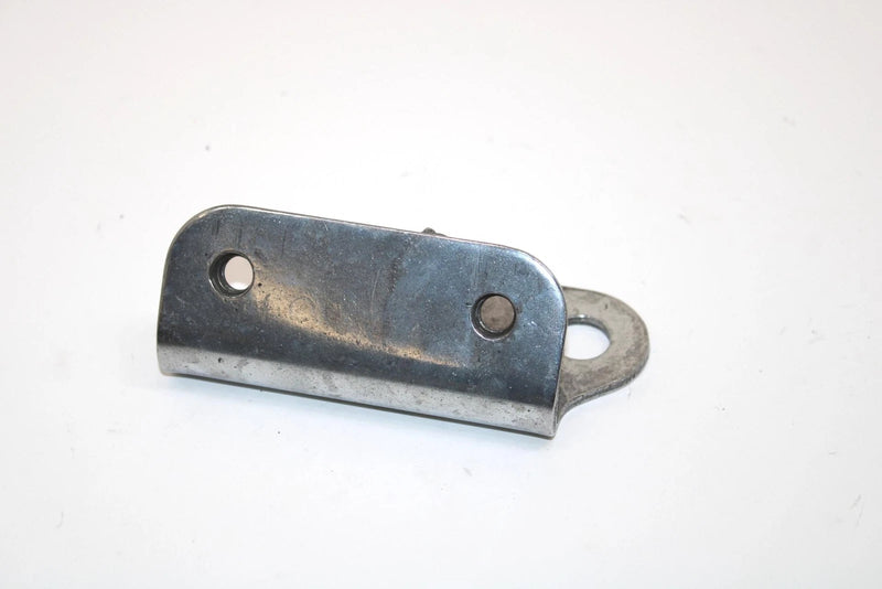 1988 Yamaha Xlv Oem Lower Rear Engine Mount Bracket 8K4-21427-00-00 SY128