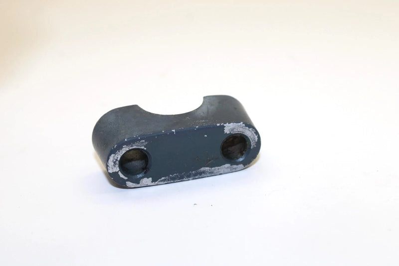Yamaha Oem Lower Handle Bar Clamp EU0-23814-01-00 Q4184
