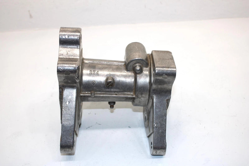 85 Suzuki Quadrunner 250 Lt250ef  Oem Rear Axle Housing 64720-24501 AS14