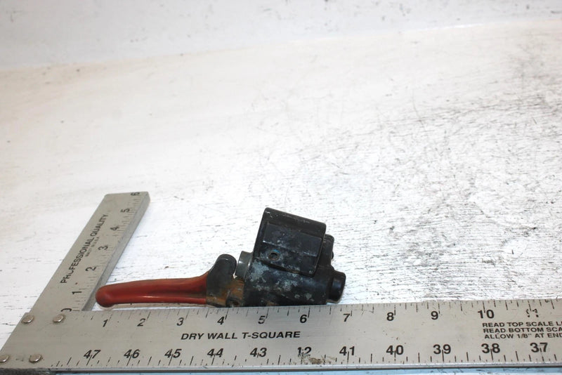 1989 Polaris 650 Oem Brake Master Cylinder 5630125 SP43
