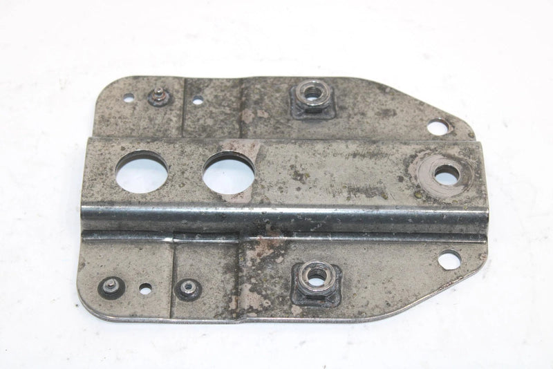 2005 Yamaha Rs Vector Er Oem Rear Skid Bracket 8ES-21944-00-00 SY59