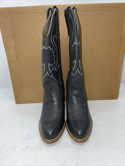 New Women’s Grey Capezio Cowboy Boots. L702 6.5 6 1/2 M. 19-47
