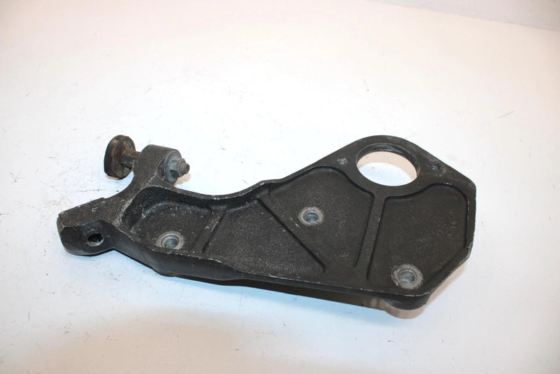 00 Arctic Cat Zr 600 Oem Engine Bearing Support Bracket BLK 0708-440 SA79