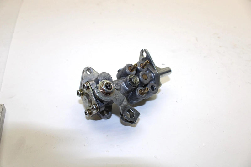1998 Ski-doo Formula Iii 600 Oem Oil Pump 420887932  Q3174