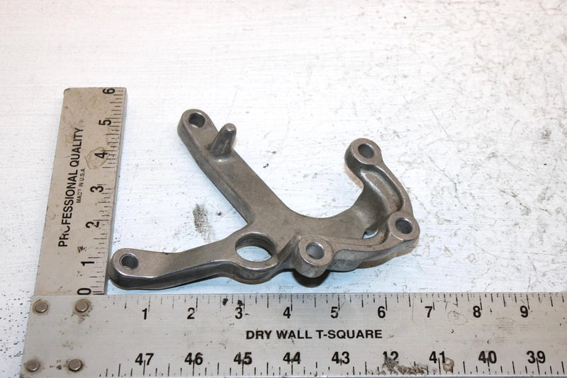 2004 Yamaha  Bruin 350 Oem Gear Shifter Mount Bracket 5ND-F1585-01-00 AY24