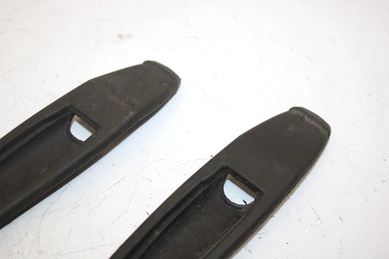 06 Polaris Fusion 600 Ho Oem Hood Strap Pair 5412606 Q1632