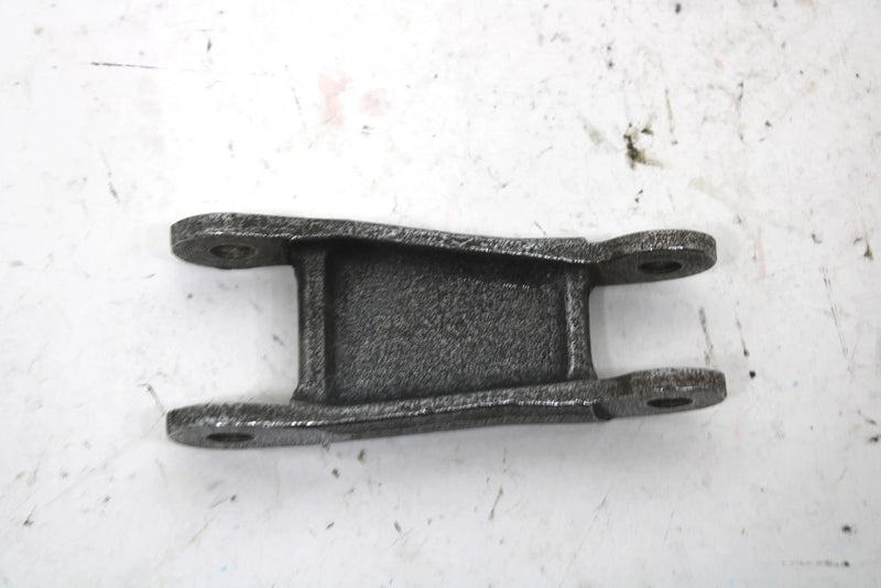 1987 Yamaha Srv Oem Front Upper Shock Mount 8L0-2382E-01-00 SY131
