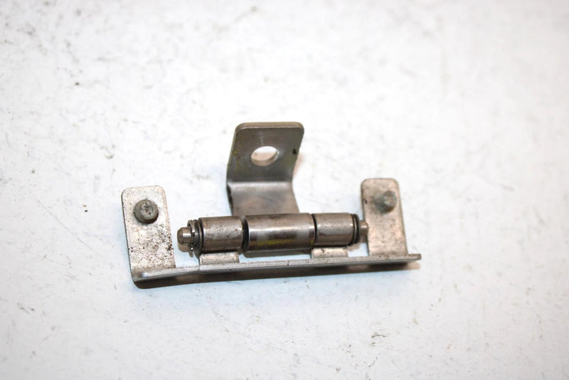 1990 Kawasaki 650 Ts Oem Storage Box Hinge 11046-3849 JK10