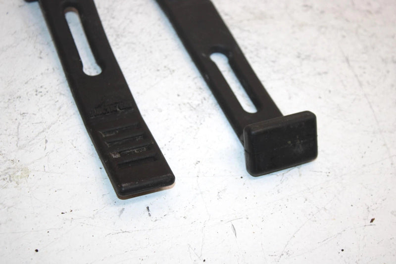 01 Arctic Cat Zr 600 Efi Oem Airbox or Hood Strap Set 1606-067 Q4556