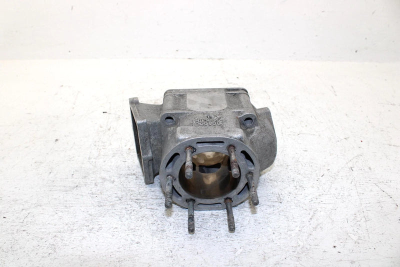 1995 Yamaha Vmax 600 Le Oem 75mm Bore Cylinder Head 8CA-11311-00-00 SY21