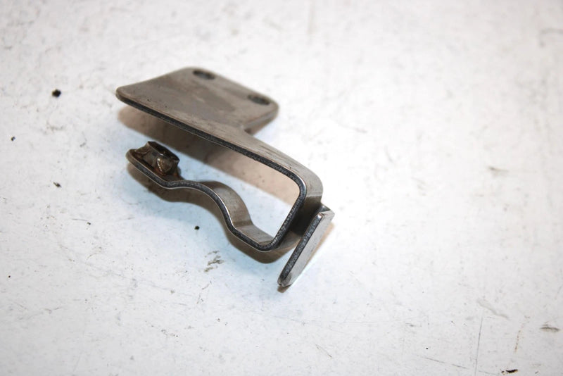 1990 Kawasaki 650 Ts Oem Fuel Priming Bracket 11046-3806 JK10