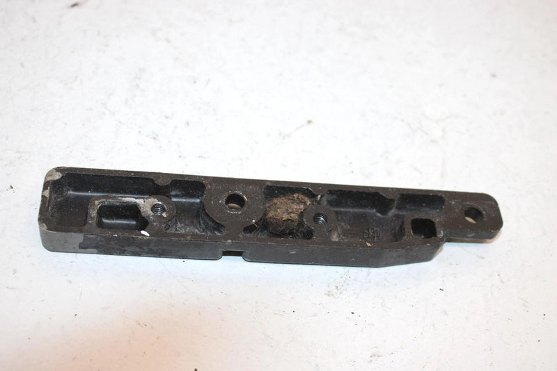 1990 Kawasaki 650 Ts Oem Left Exhaust Mount Bracket 39009-3704 JK10