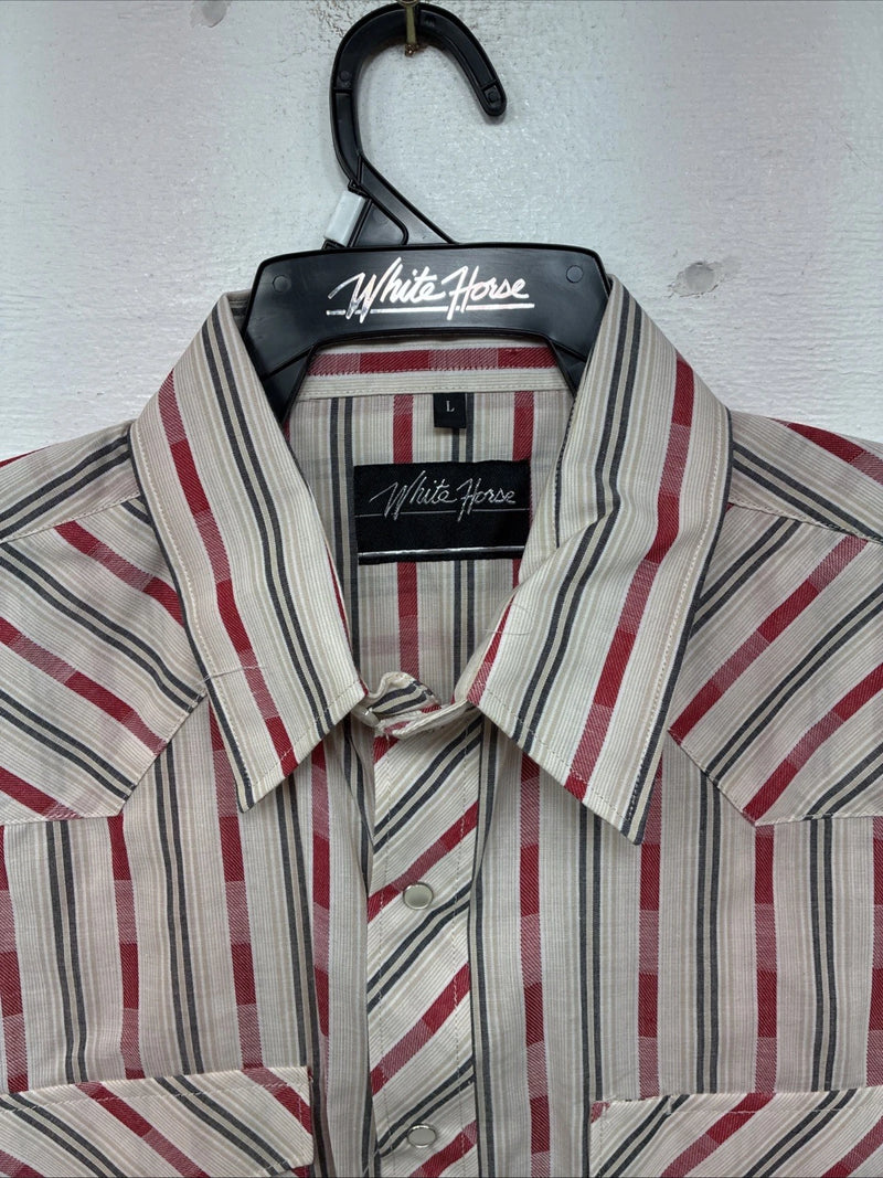 New Women’s White Horse Red White Stripe Short Sleeve Pearl Snap Large YY-116