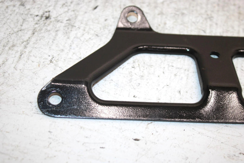 2001 Polaris Magnum 325 Oem Upper Oil Cooler Bracket 5243783-067 AP30