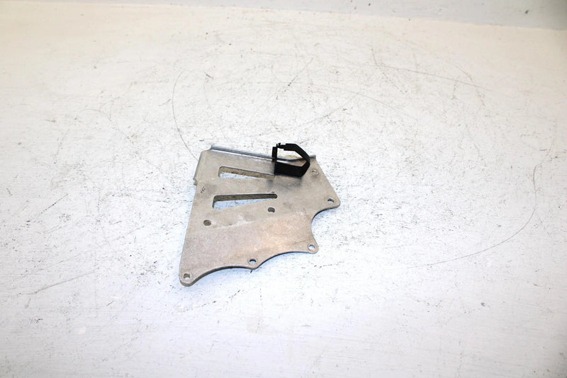 2013 Polaris 600 Rush Pro Oem Left Upper Footrest Bracket 1024378 SP30