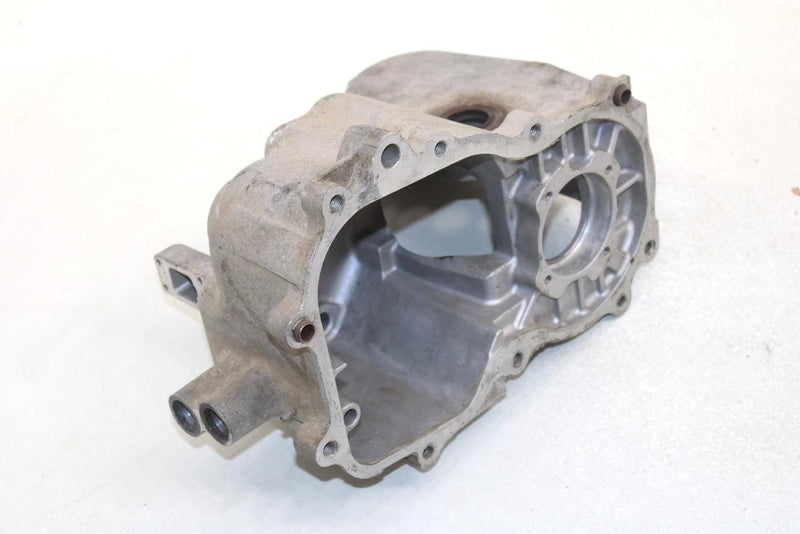 02 Polaris Magnum 325 4x4 Main Transmission Case 3233765 AP123