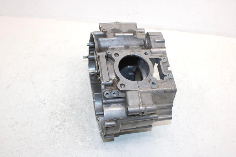 1997 Kawasaki Bayou 220 Oem Crankcase 14001-5323 AK21