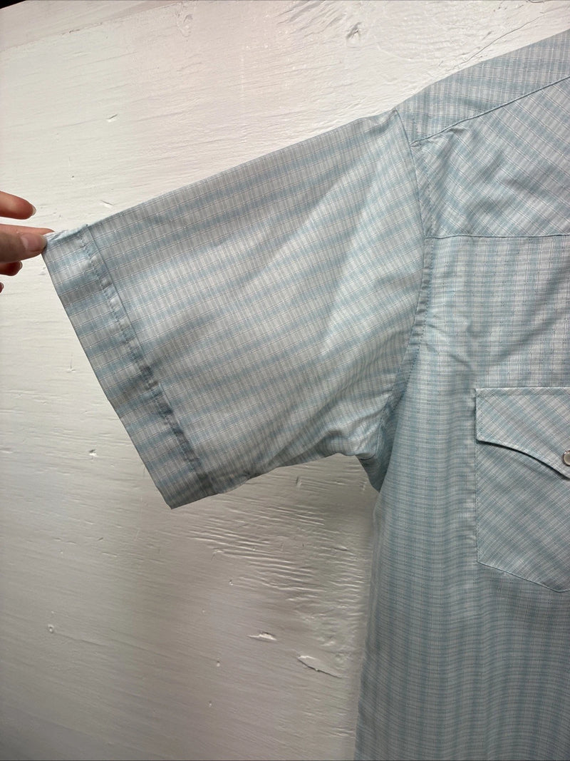New Men’s White Horse Blue Plaid Short Sleeve Pearl Snap Large CC-46