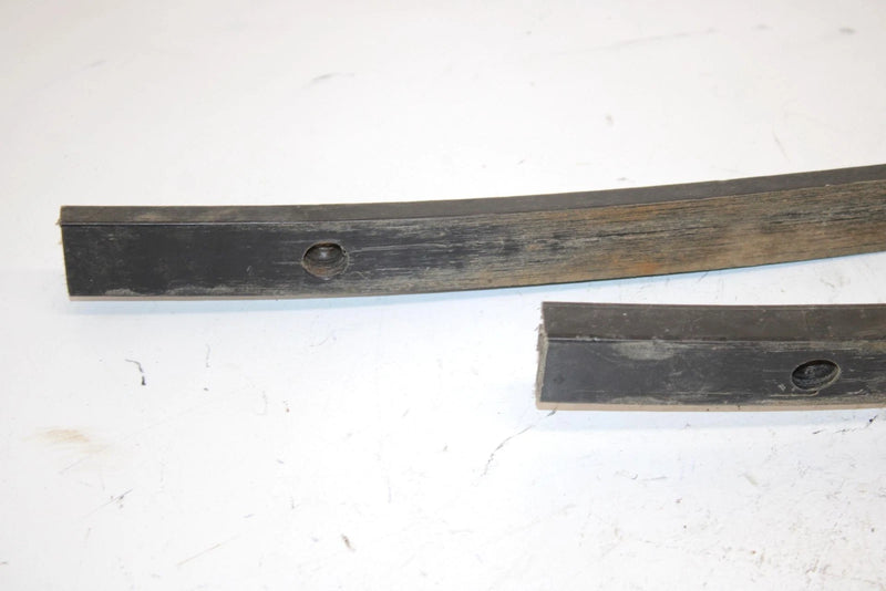 89 Polaris 500 Oem Rail Slider Pair 5521320 SP133